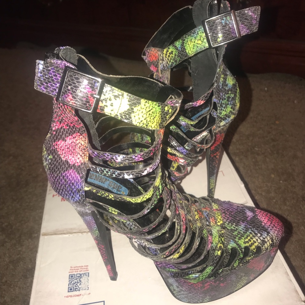 Penny sue multi color snakeskin print shoe